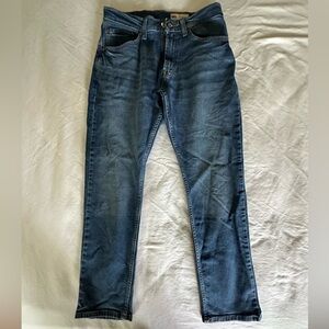 Men’s Wrangler jeans. Athletic fit. 29” waist, 30”length. Gently used.